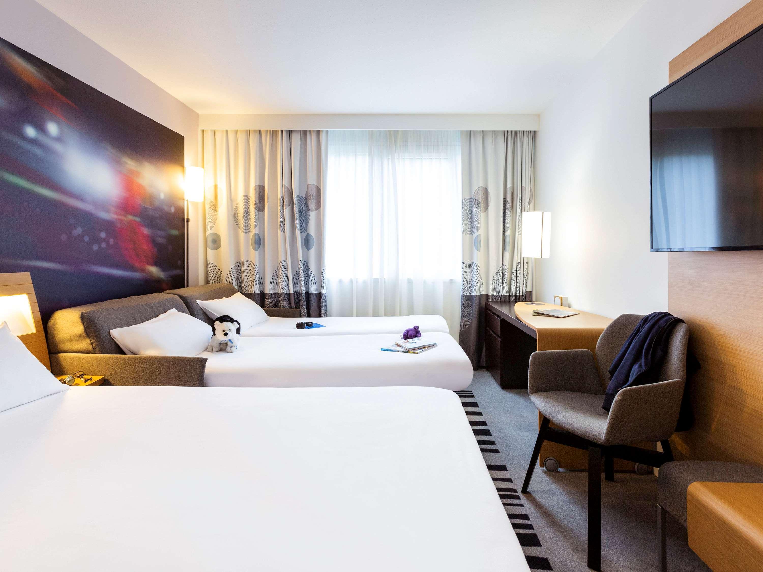 Novotel Limoges Le Lac Экстерьер фото