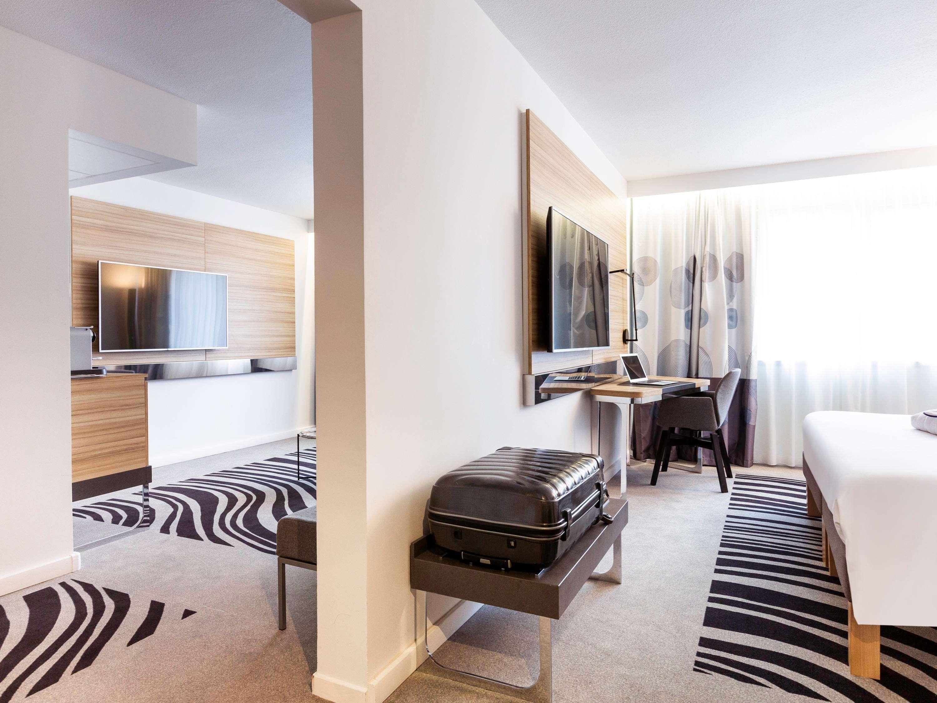 Novotel Limoges Le Lac Экстерьер фото